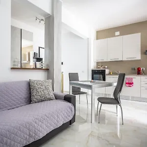 Portside Roma